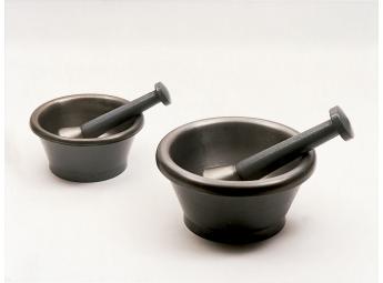 MORTARS WITH PESTLE
